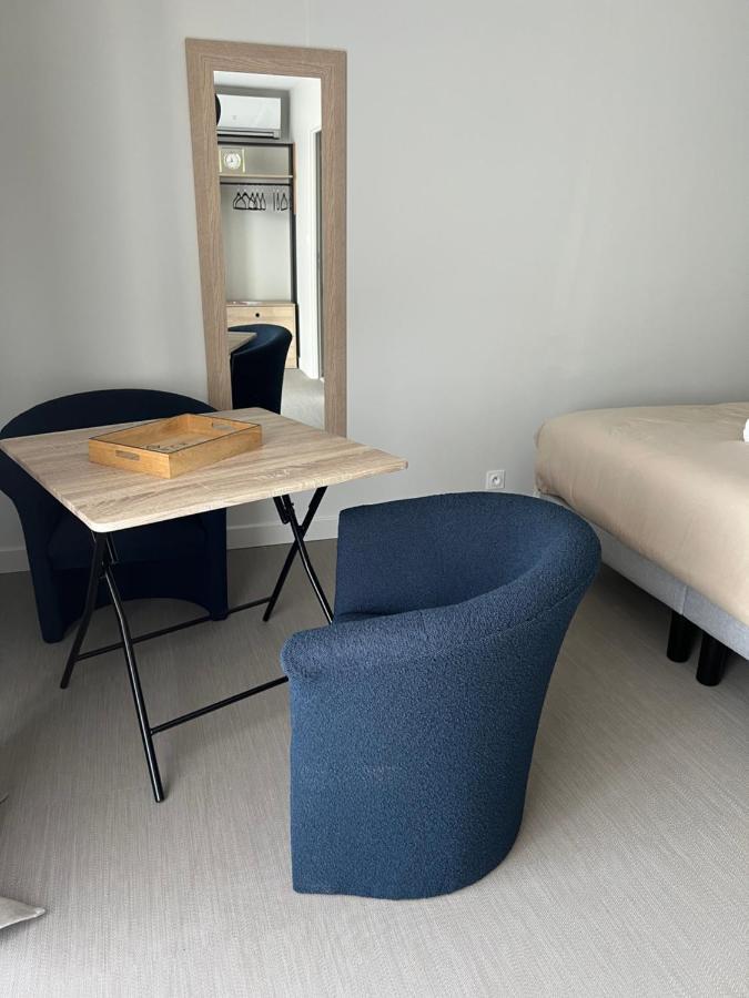 Chambre Privatisee L'Ermitage Vue Sur La Mayenne Chateau-Gontier Luaran gambar